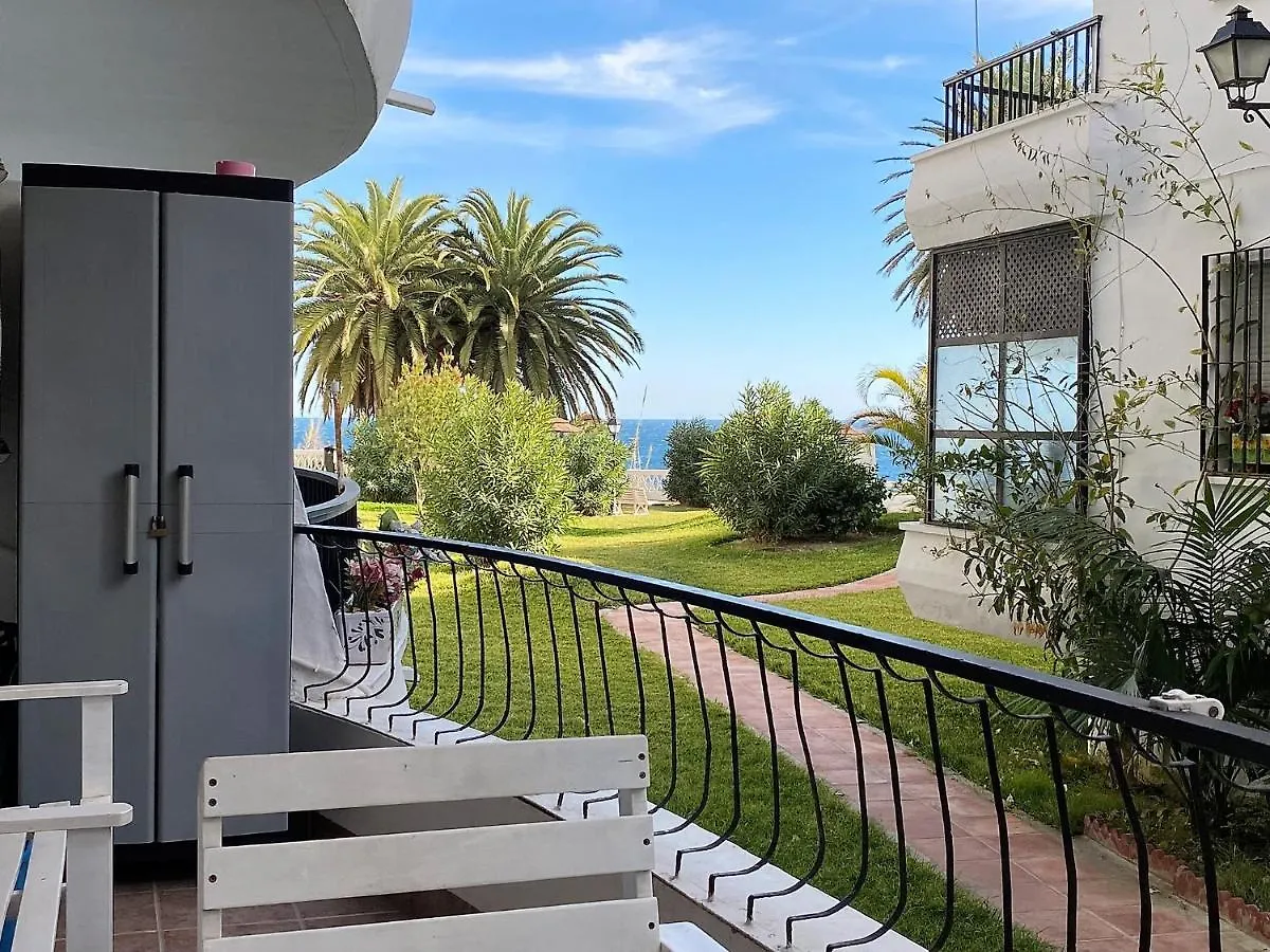 Acapulco Playa 100 Apartments Casasol Nerja